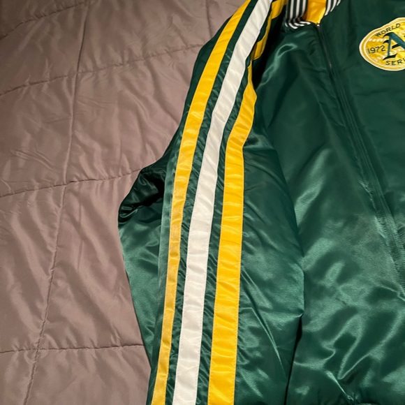 Vintage Oakland A’s - Picture 6 of 10